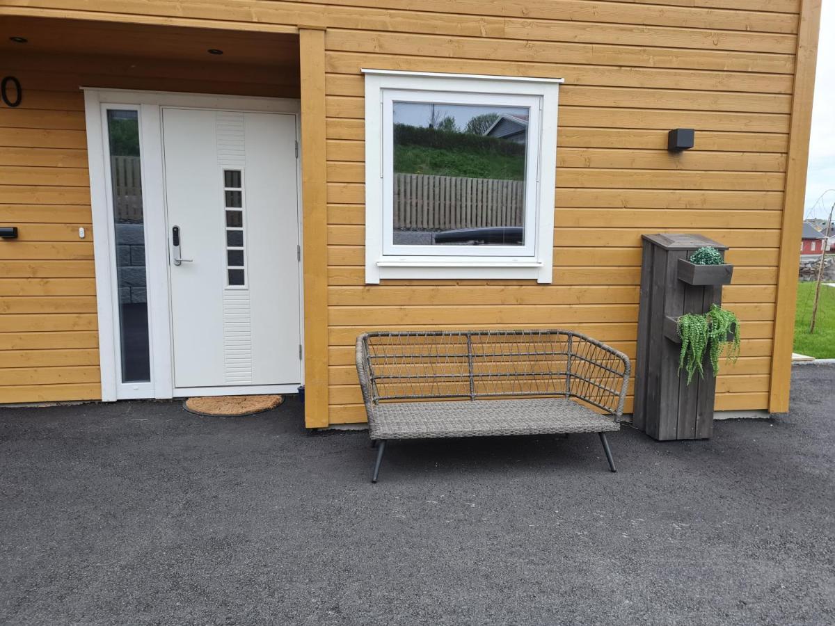 Rorbu Ved Sjoen Villa Bud Bagian luar foto
