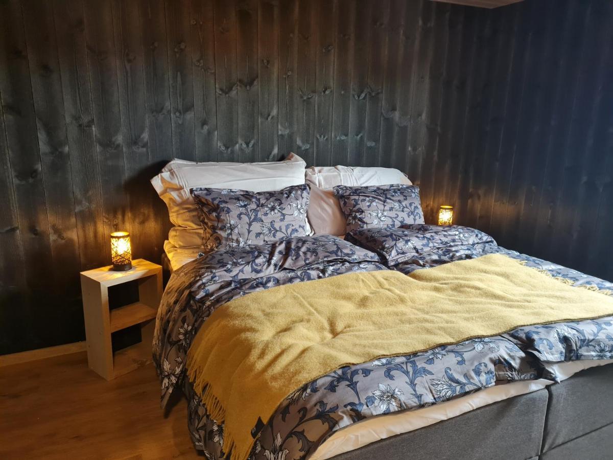 Rorbu Ved Sjoen Villa Bud Bagian luar foto