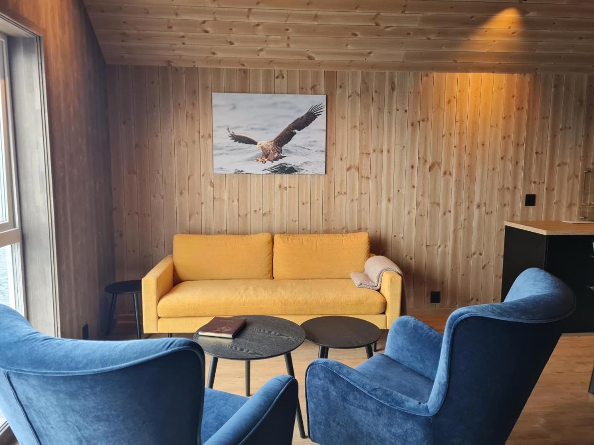 Rorbu Ved Sjoen Villa Bud Bagian luar foto